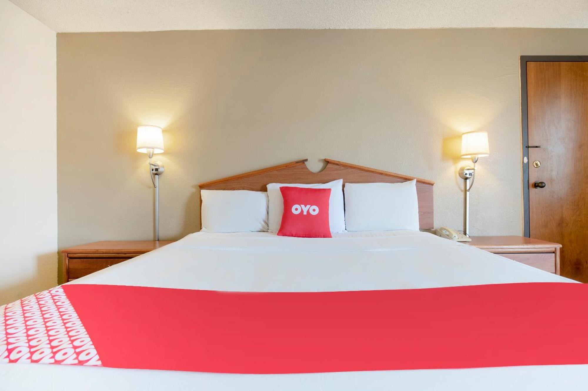 Oyo Hotel Tulsa International Airport Esterno foto