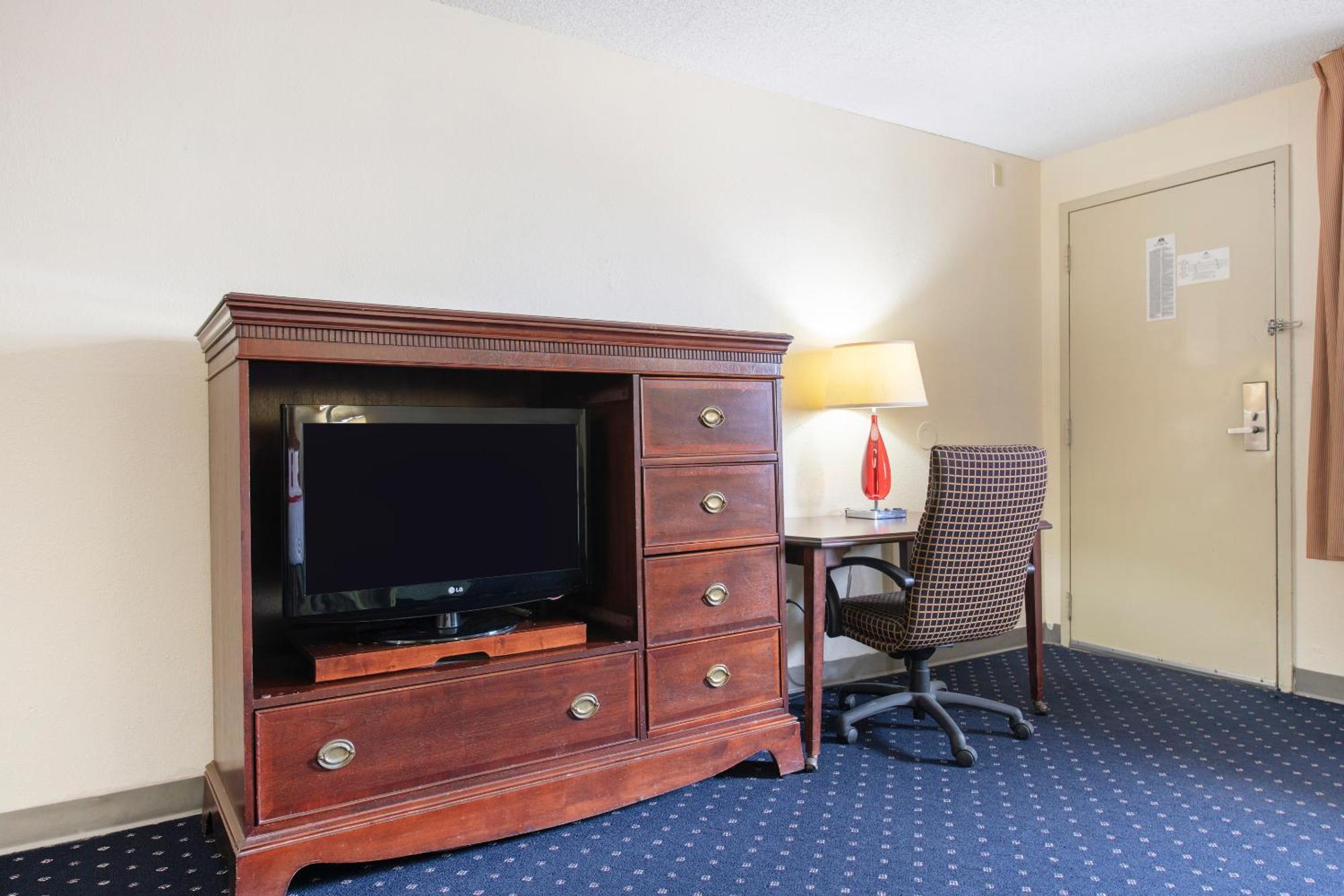 Oyo Hotel Tulsa International Airport Esterno foto